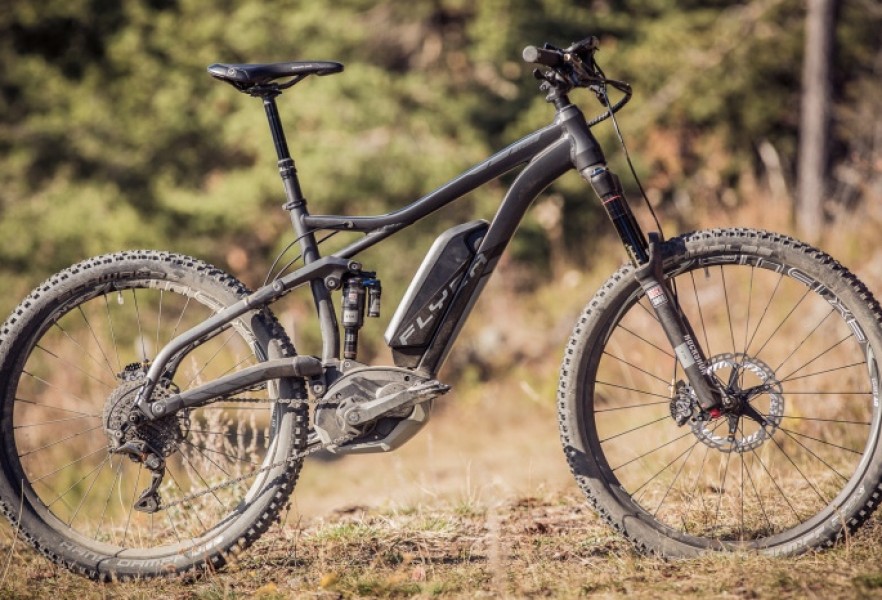 Andiamo a conoscere nel dettaglio la nuova eBike da Enduro Flyer Uproc6 2015